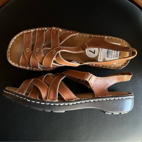 Naturalizer Craft Comfort Sandals, tan leather straps, slip on, size 7, NEW! - Picture 5 of 16